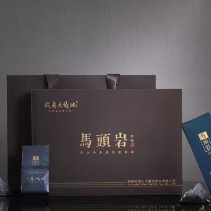 中国福建武夷山马头岩肉桂